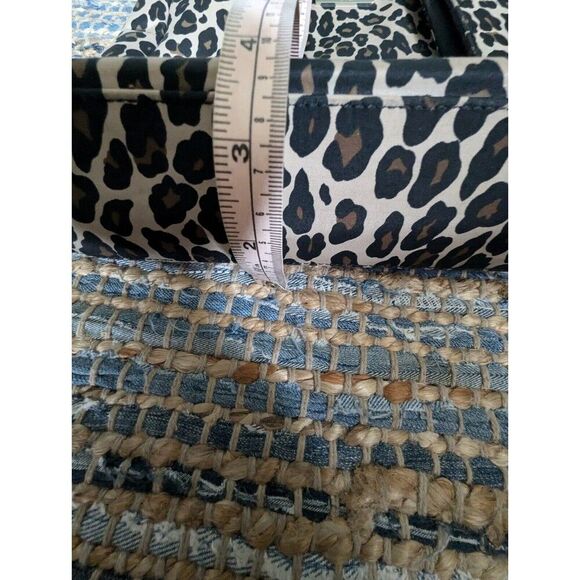 VTG Nine West Leopard Animal Print Bag With Flip Phone Holder Charm 11x13x3 Purs - Picture 4 of 11
